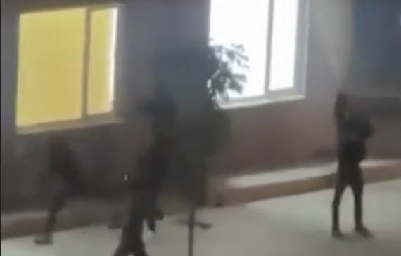 Kush po i thyen xhamat e konvikteve&hellip;