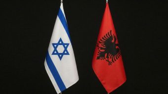 Pse Rama mban të fshehta marrëveshjet me&hellip;