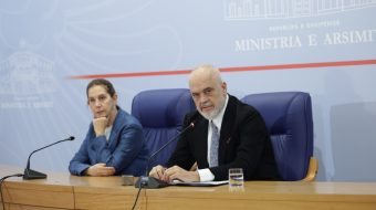 Rama për protestat studentore: Ka dhunë nga&hellip;
