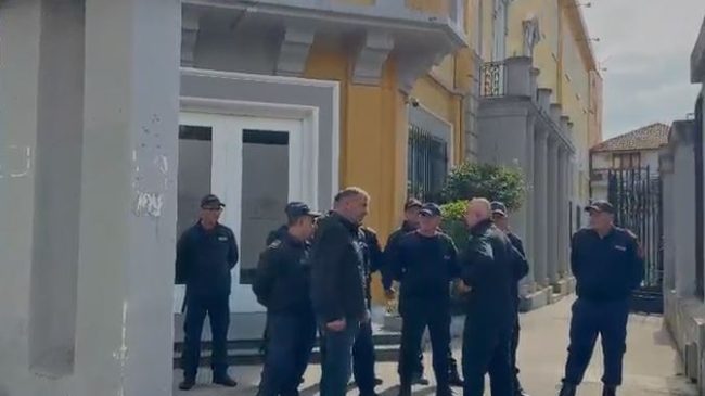 Protesta e studentëve, policia ‘blindon’ zonën te&hellip;