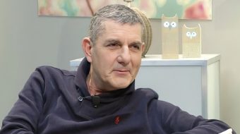 Pasi shtypi 7-vjeçarin, Petri Bozo i kërkon&hellip;