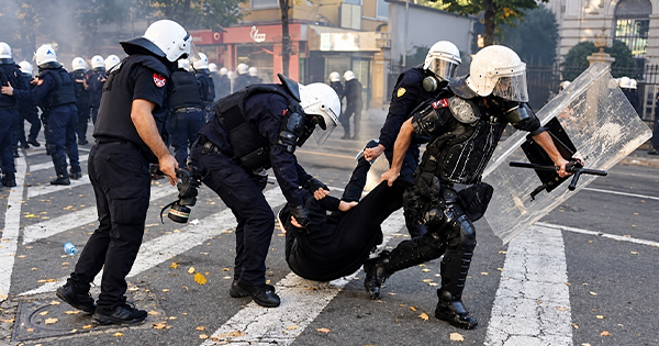 Gjykata rrëzon arrestimet e Policisë: Lirohen 27&hellip;